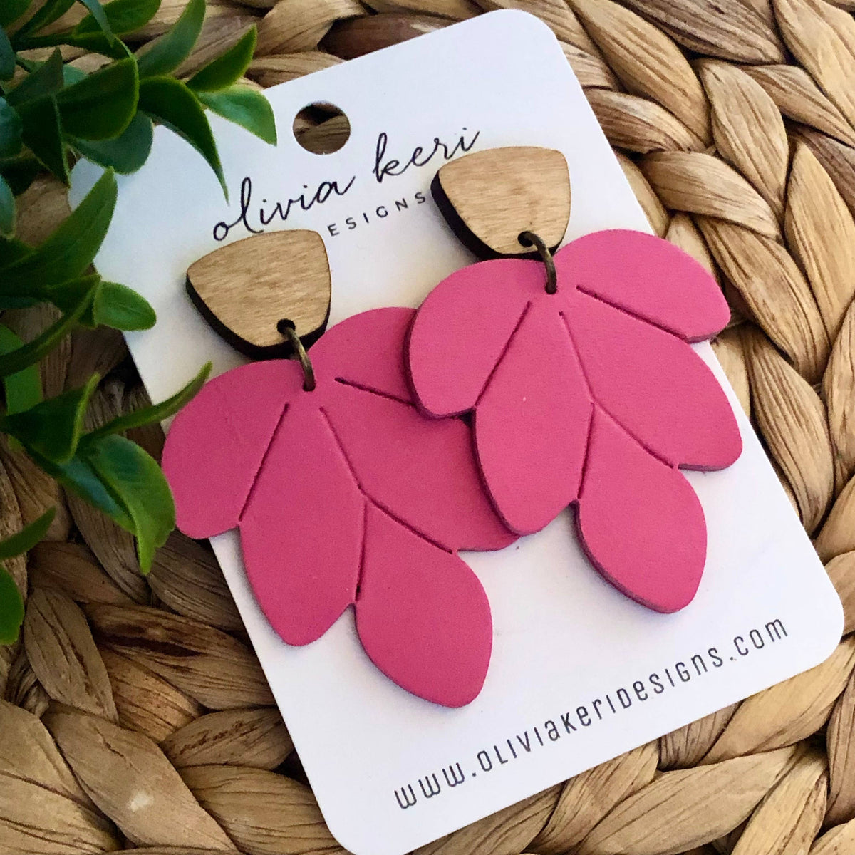 Flora - Hot Pink
