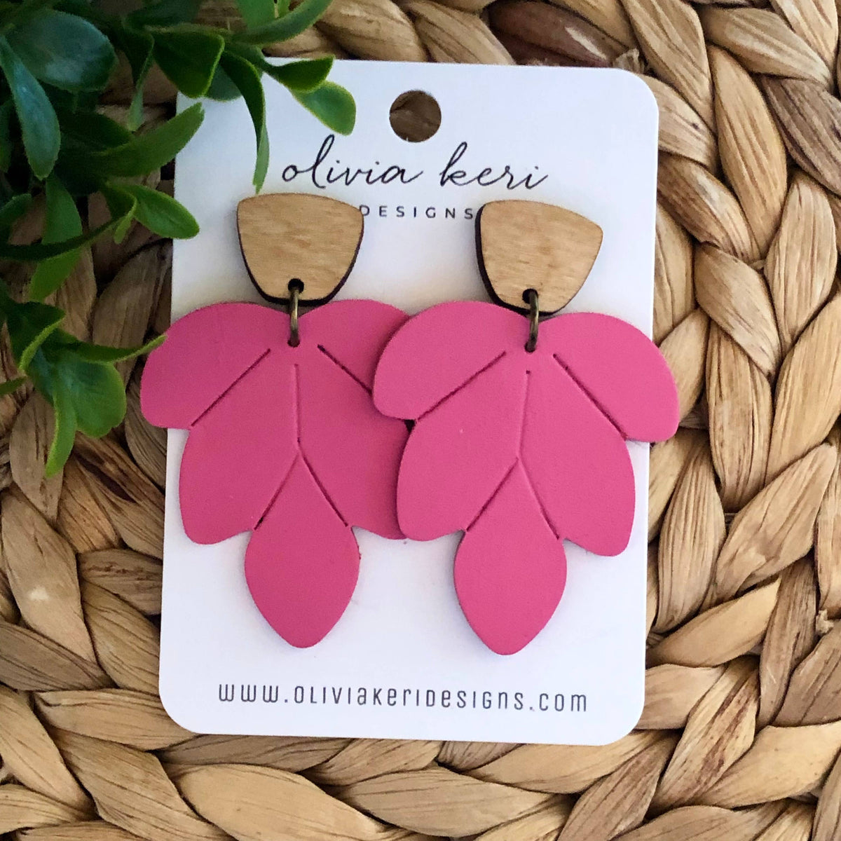 Flora - Hot Pink