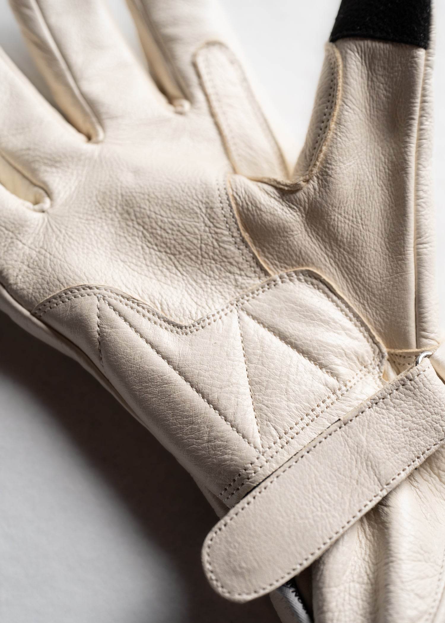 INR X VAHNA Moto Gloves