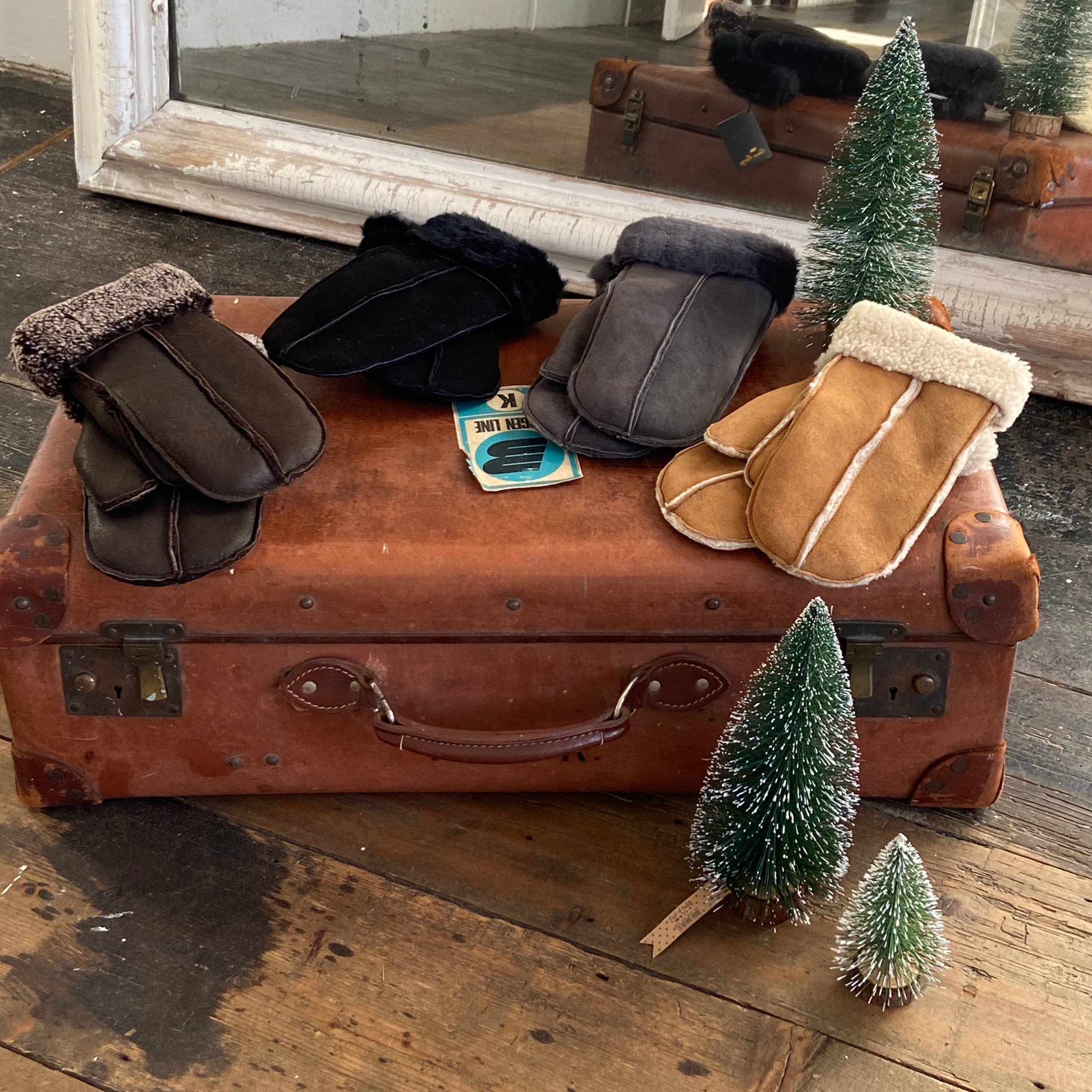 Shearling Mittens | Split Palm Sheepskin | M02 Mittens